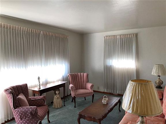 2nd image of 408 Woodward Ave