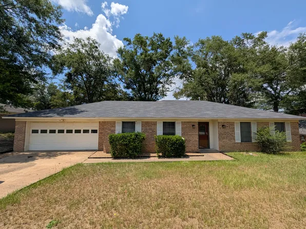 403 W Heritage Dr, Tyler, TX 75703