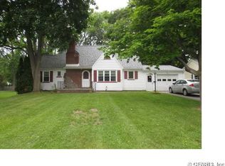 173 Sunset Dr, Palmyra, NY 14522
