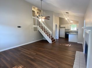 145 Viking Dr APT 19, Calhoun, GA 30701