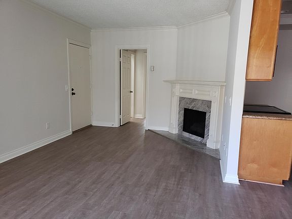 4th image of 2638 28th St APT 9