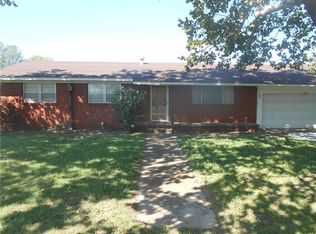 1400 W 15th St, Sulphur, OK 73086