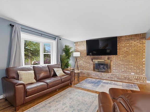 5th image of 13 Cabindale Dr