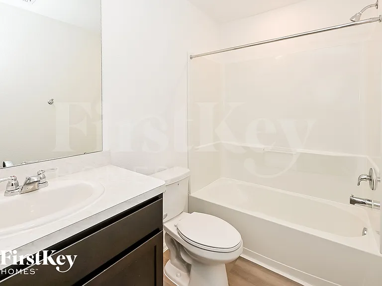 501 Maple Bend Ln — Photo 14