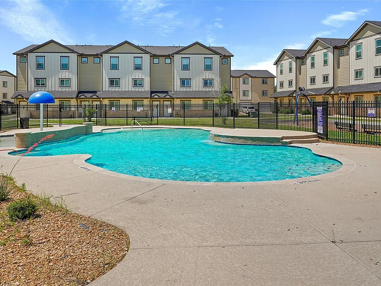 12603 Telge Rd #7L — Photo 11