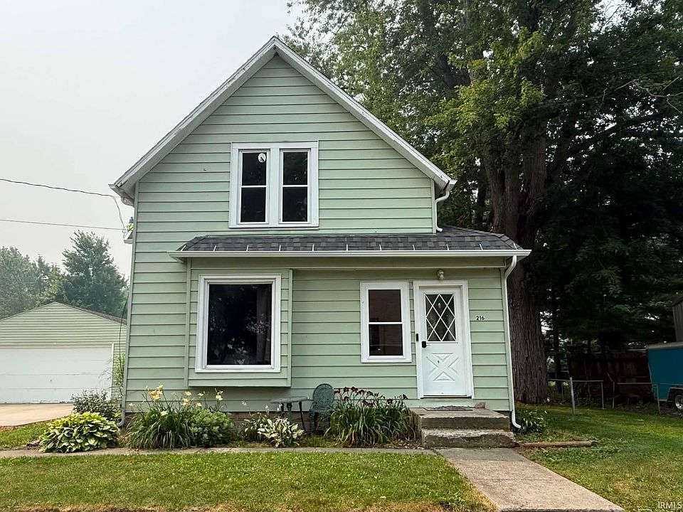 1st image of 216 E Depot St