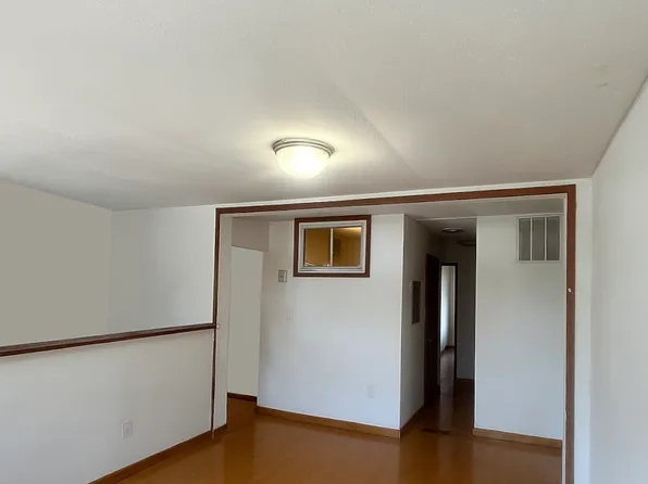 38 Stuyvesant Avenue image 10 of 13