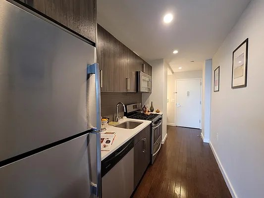 Rented by Bouklis Group | media 2