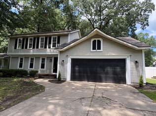 1781 Pinnacle Dr SW, Wyoming, MI 49519