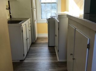 25 Roger Williams Cir, Warwick, RI 02888