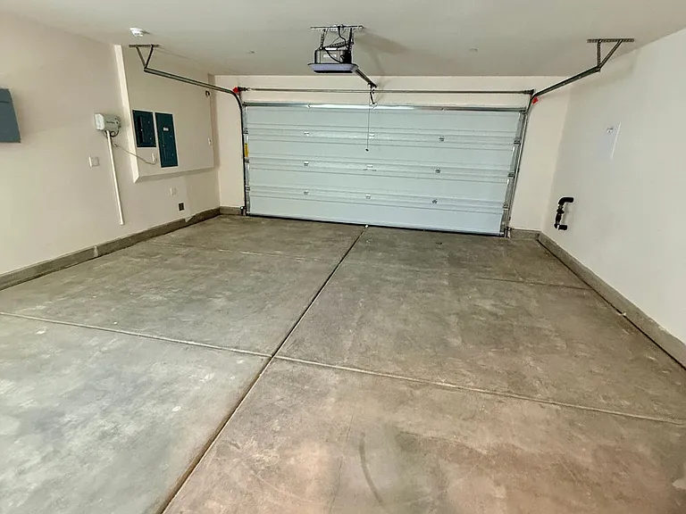 11702 Sebastian Rd — Photo 39