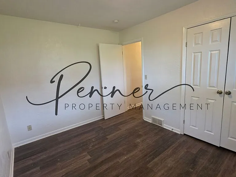 10813 E Westport Rd — Photo 8