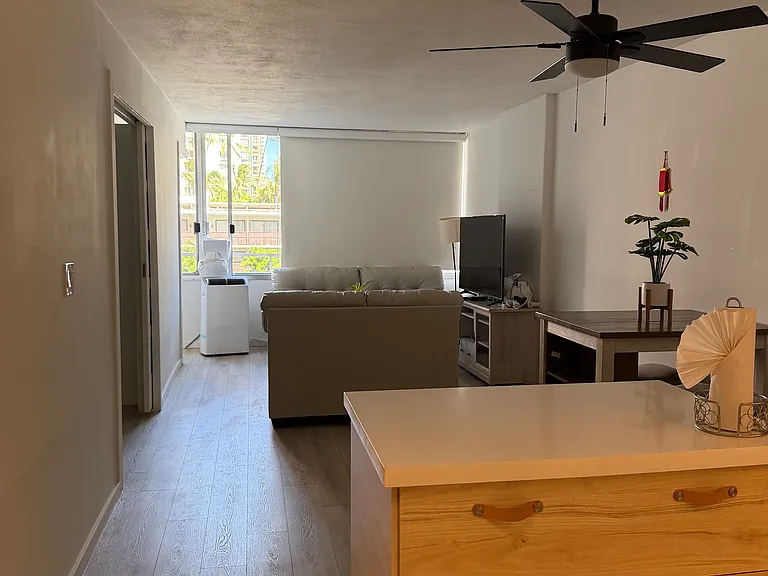 435 Seaside Ave #203 — Photo 17