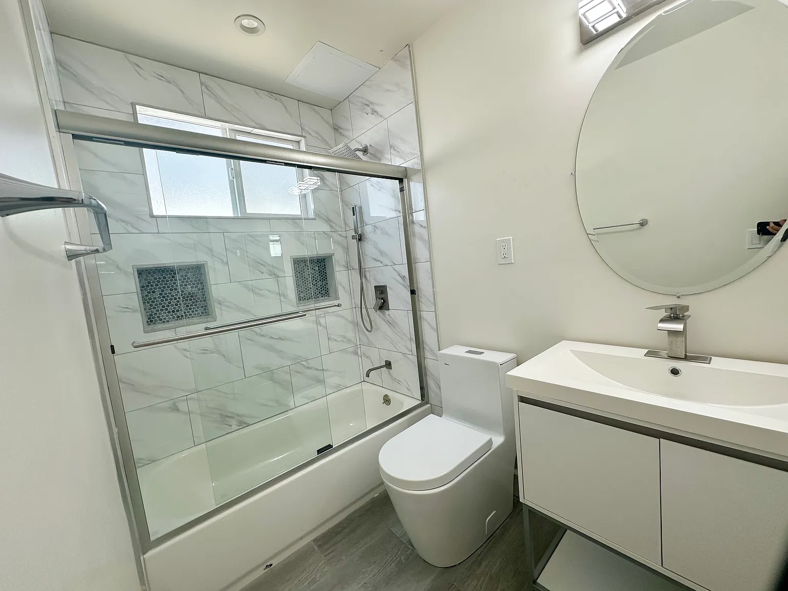 2 bed, 1.5 bath, 850 sqft, $2,900 — Photo 3