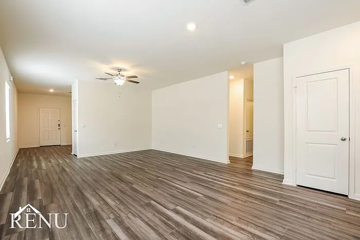 13715 Summer Light St — Photo 8