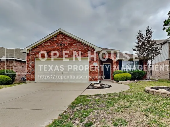 4321 Latigo Cir, Fort Worth, TX 76244