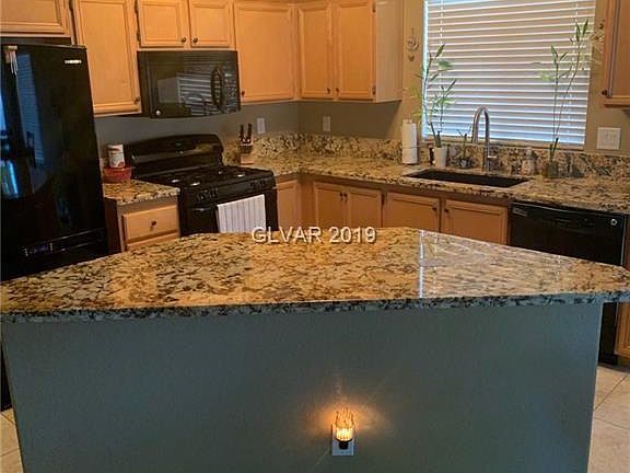 5th image of 7825 Pinnochio Ave
