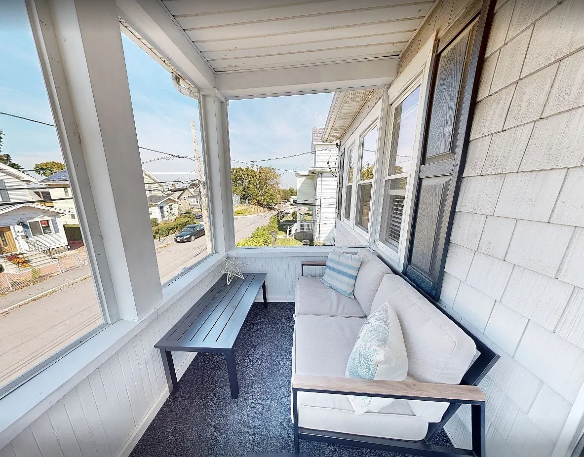 2 bed, 1100 sqft, $4,000 — Photo 3