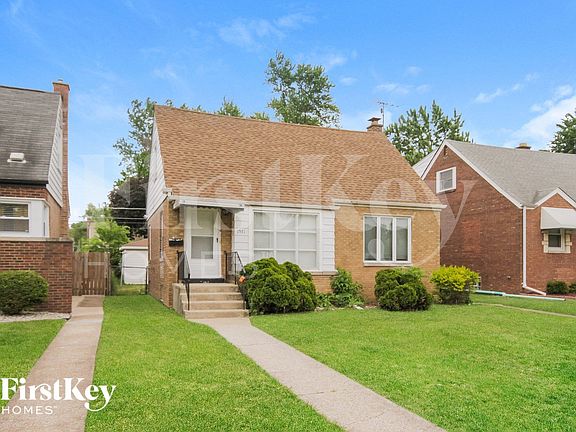 2nd image of 1571 Kenilworth Dr