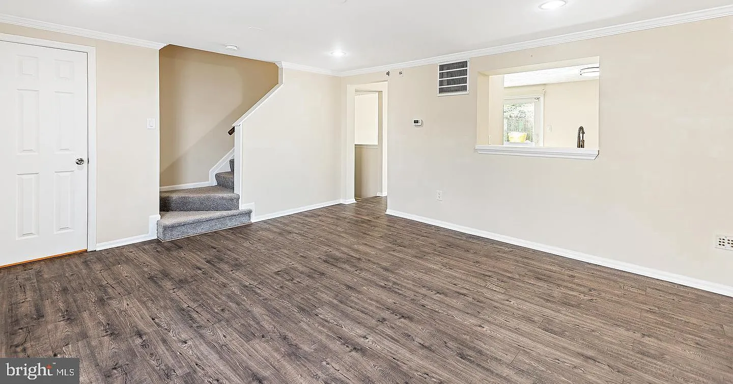 4 bed, 1588 sqft, $2,600 — Photo 3