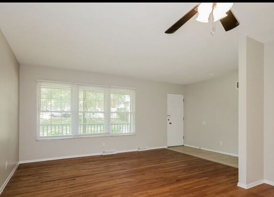 1st image of 126 Ashland Dr #3