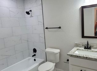 936 Dogwood Trl, Lancaster, TX 75146