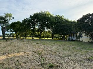 813 Epps Rd, Palmer, TX 75152