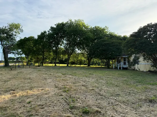 813 Epps Rd, Palmer, TX 75152