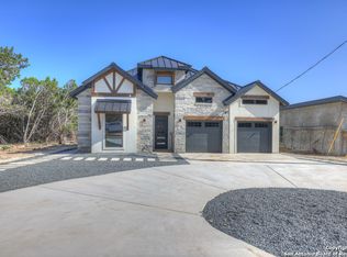 1180 Winding Creek Trl, Spring Branch, TX 78070