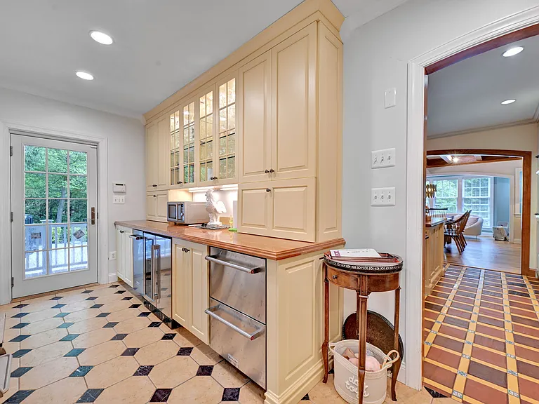 6907 Bradley Blvd — Photo 114