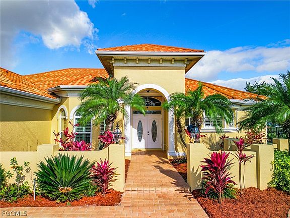 4th image of 2115 Old Burnt Store Rd N