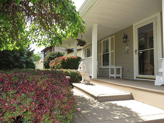 3rd image of 306 Pinoak Dr