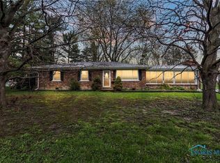 3655 Pickle Rd, Oregon, OH 43616