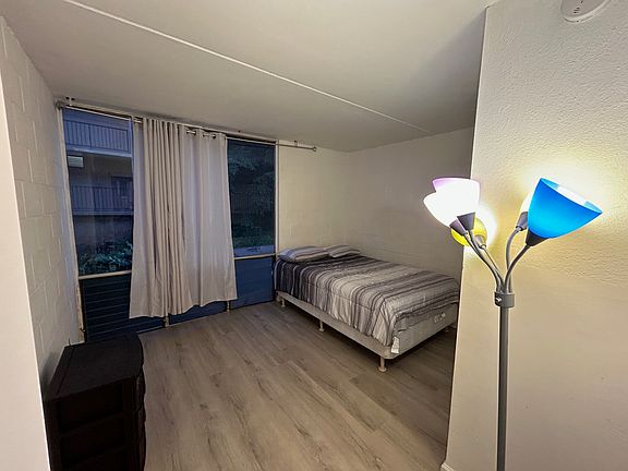 Bedroom 2 (could fit another bed)