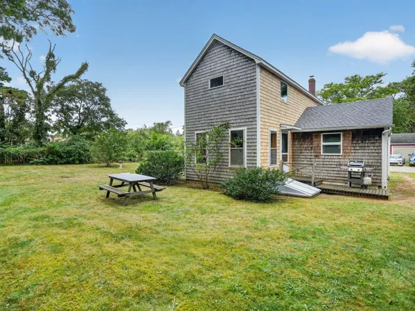 51 Winemack St #&-0, Oak Bluffs, MA 02557