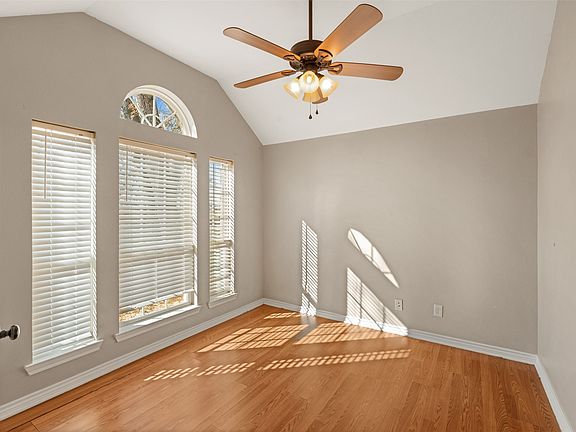 5th image of 101 Driftwood Dr