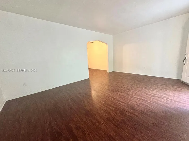 4410 NE 2nd Ave #4414 — Photo 3