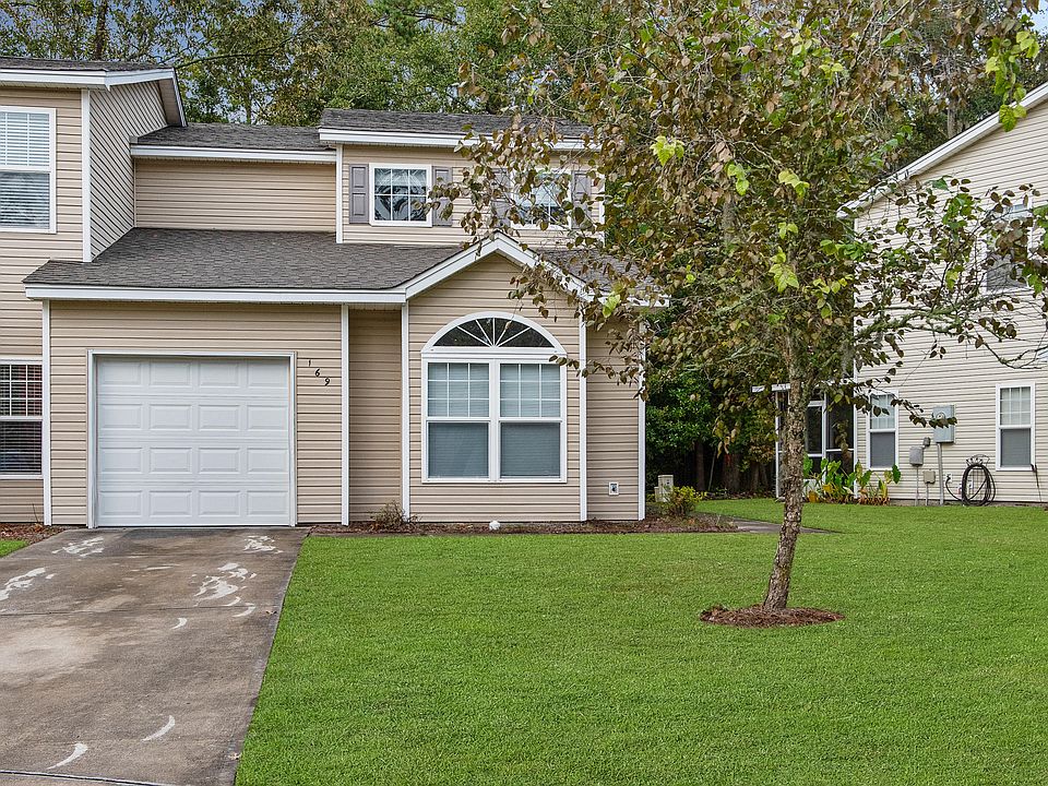 1st image of 169 Grand Oaks Dr