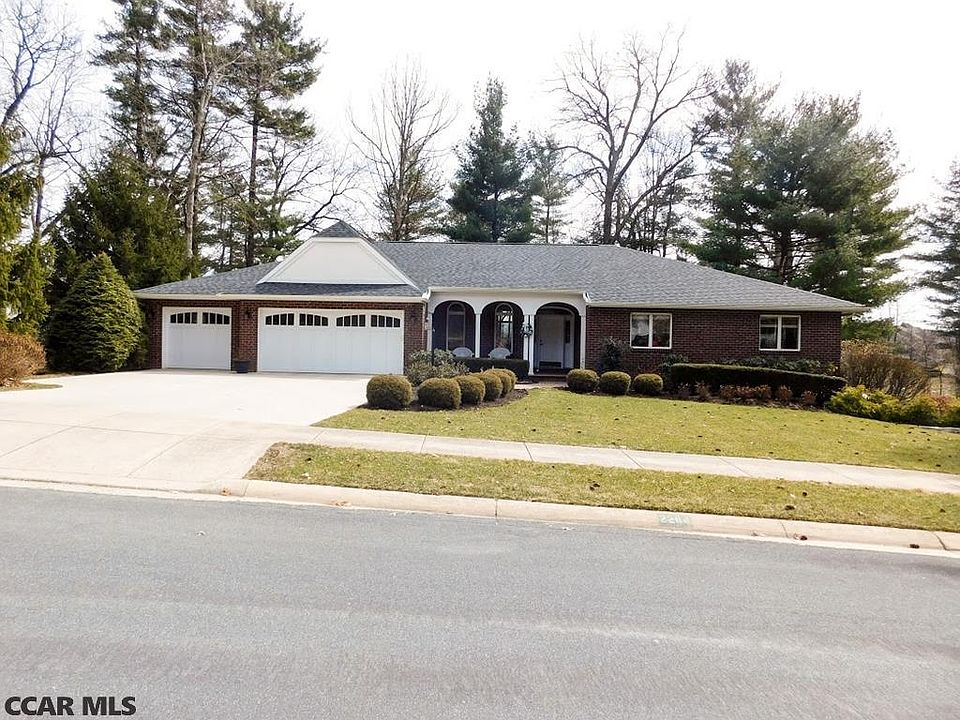 1st image of 2284 Oak Leaf Dr