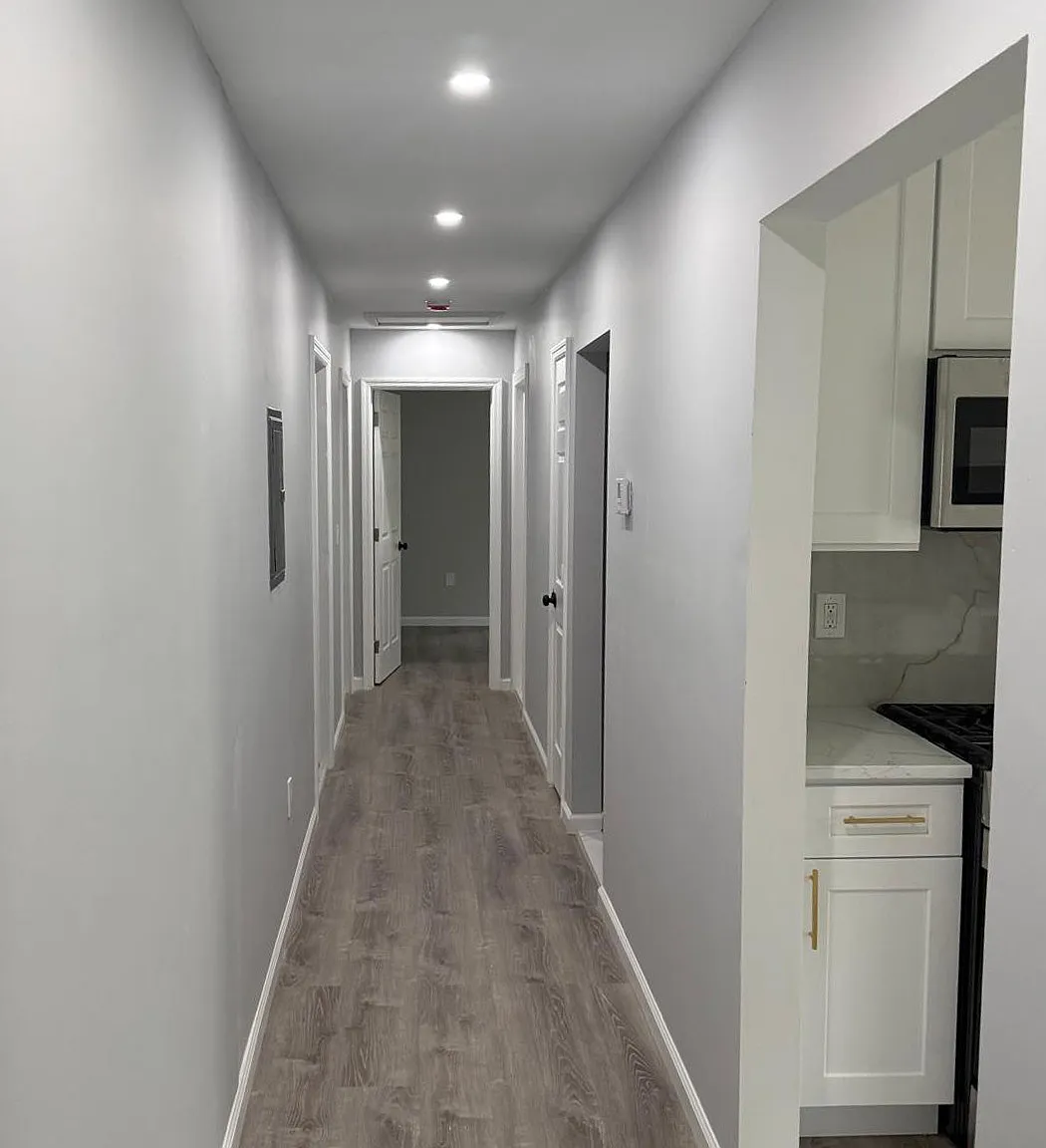 4 bed, 1.5 bath, 1200 sqft, $3,100 — Photo 4