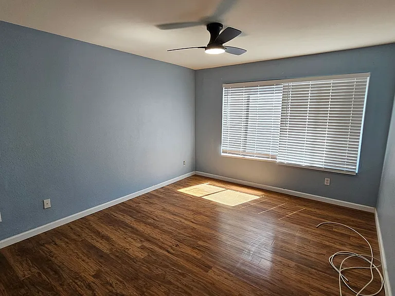4955 Lindell Rd #221 — Photo 9