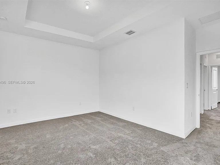 2542 SE 29th St #2542 — Photo 20