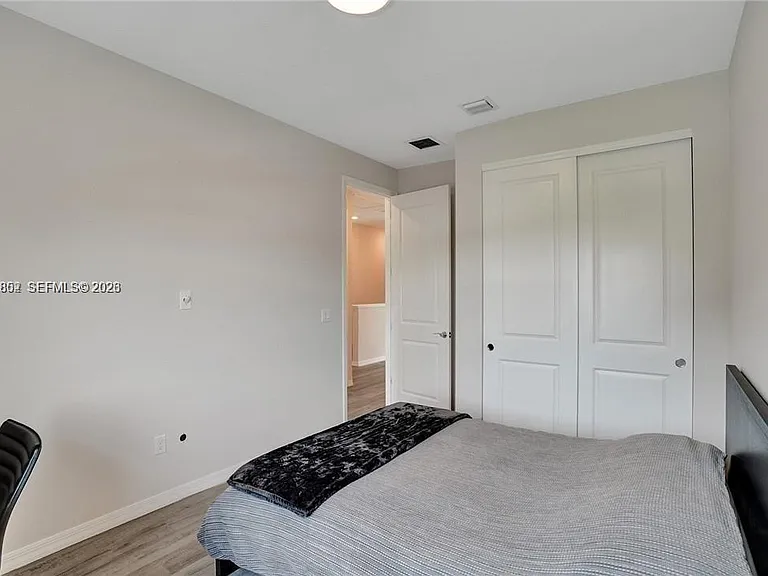 5140 Eucalyptus Dr #5 — Photo 10