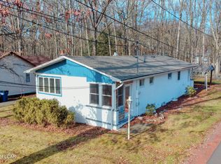 35 Carter Dr, White Haven, PA 18661