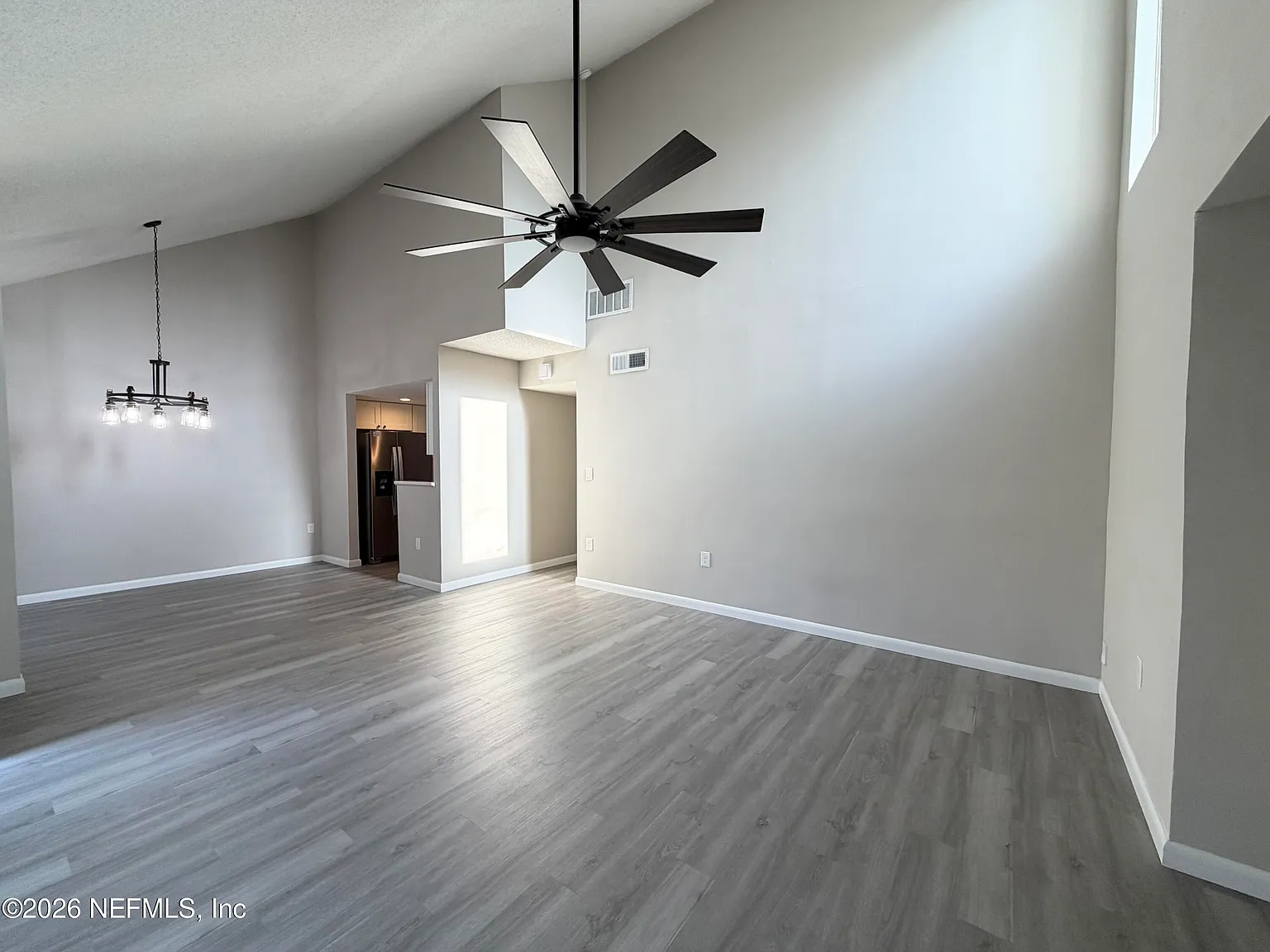 3 bed, 2.0 bath, 1551 sqft, $1,950 — Photo 3
