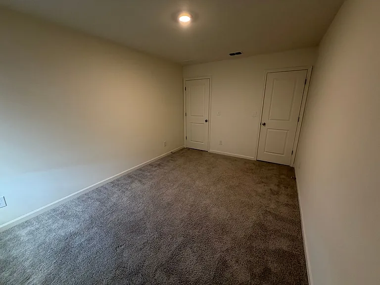 303 Hyde Park — Photo 16