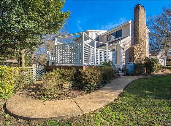 3rd image of 2707 Burlwood Ct