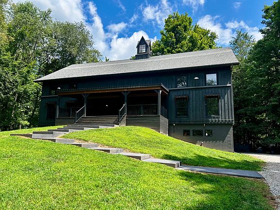 2nd image of 500 Wally Rd