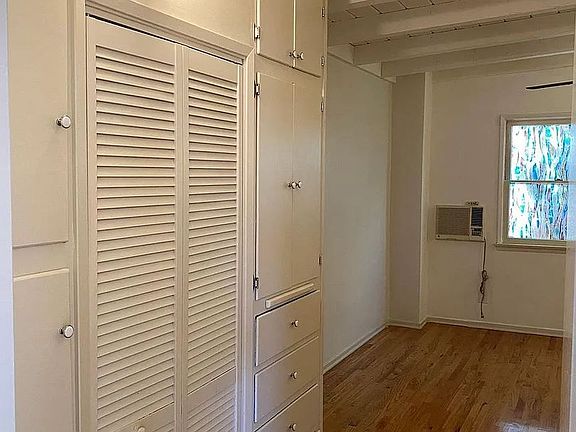 4th image of 3341 Primera Ave #3341