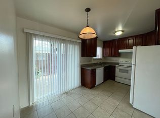 20071 Wisteria St APT 4, Castro Valley, CA 94546